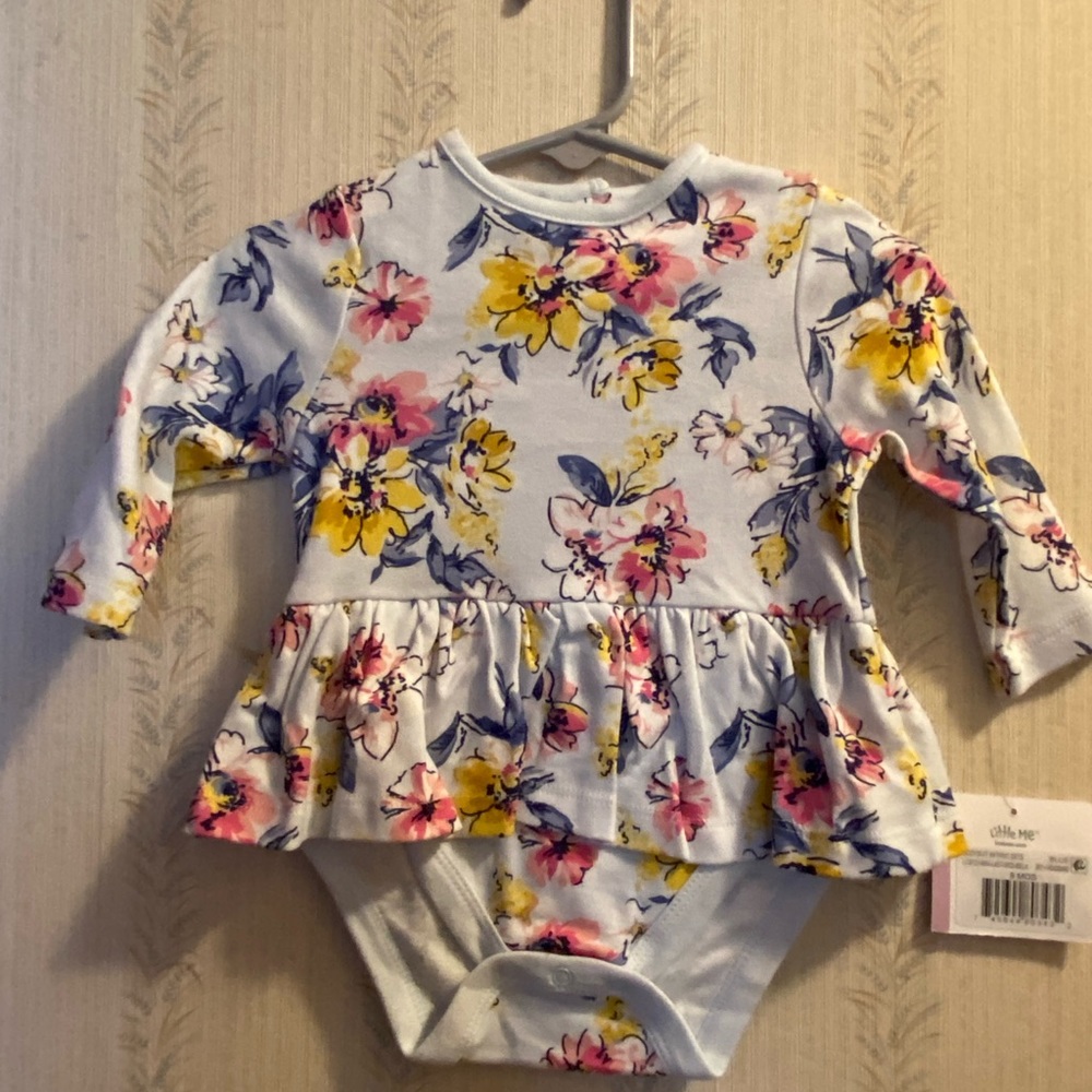 9 months, little me body suit